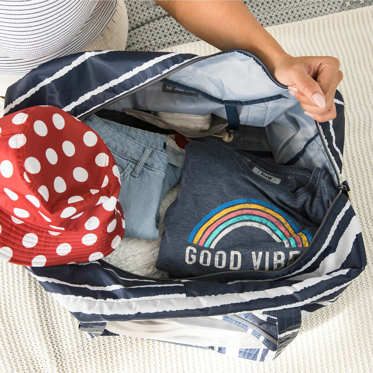 Bossa Nova Packable- Metallic Pearl