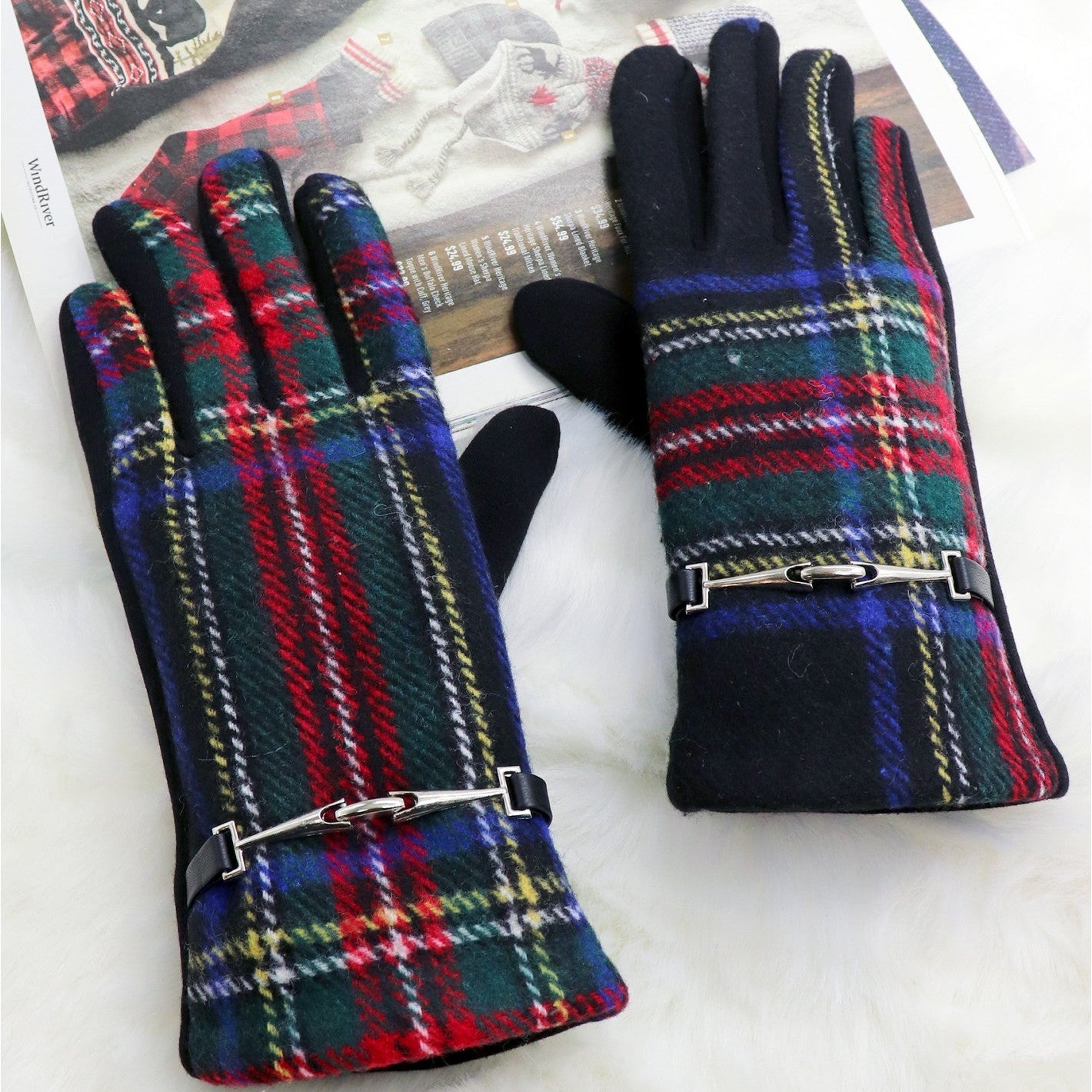 Women's Plaid Texting Gloves Assorted