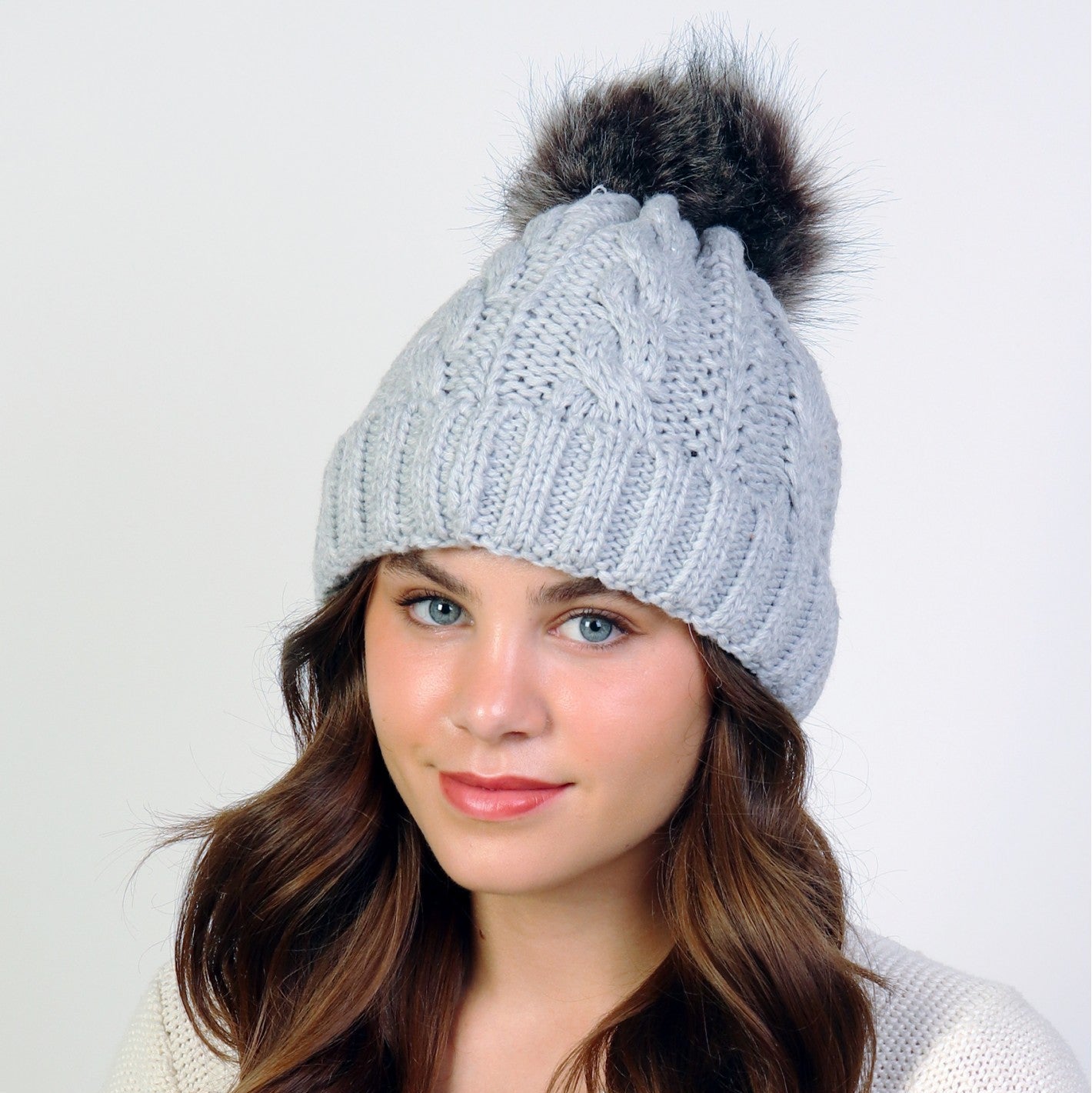 Women's Knitted Hat w/Pom-Pom Assorted